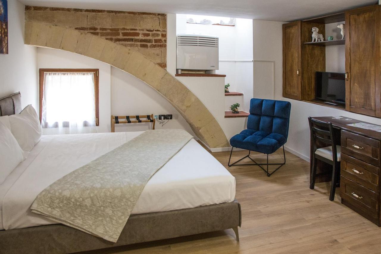 Hotel Aurelia Luxury - Piazza Delle Erbe Werona Zewnętrze zdjęcie