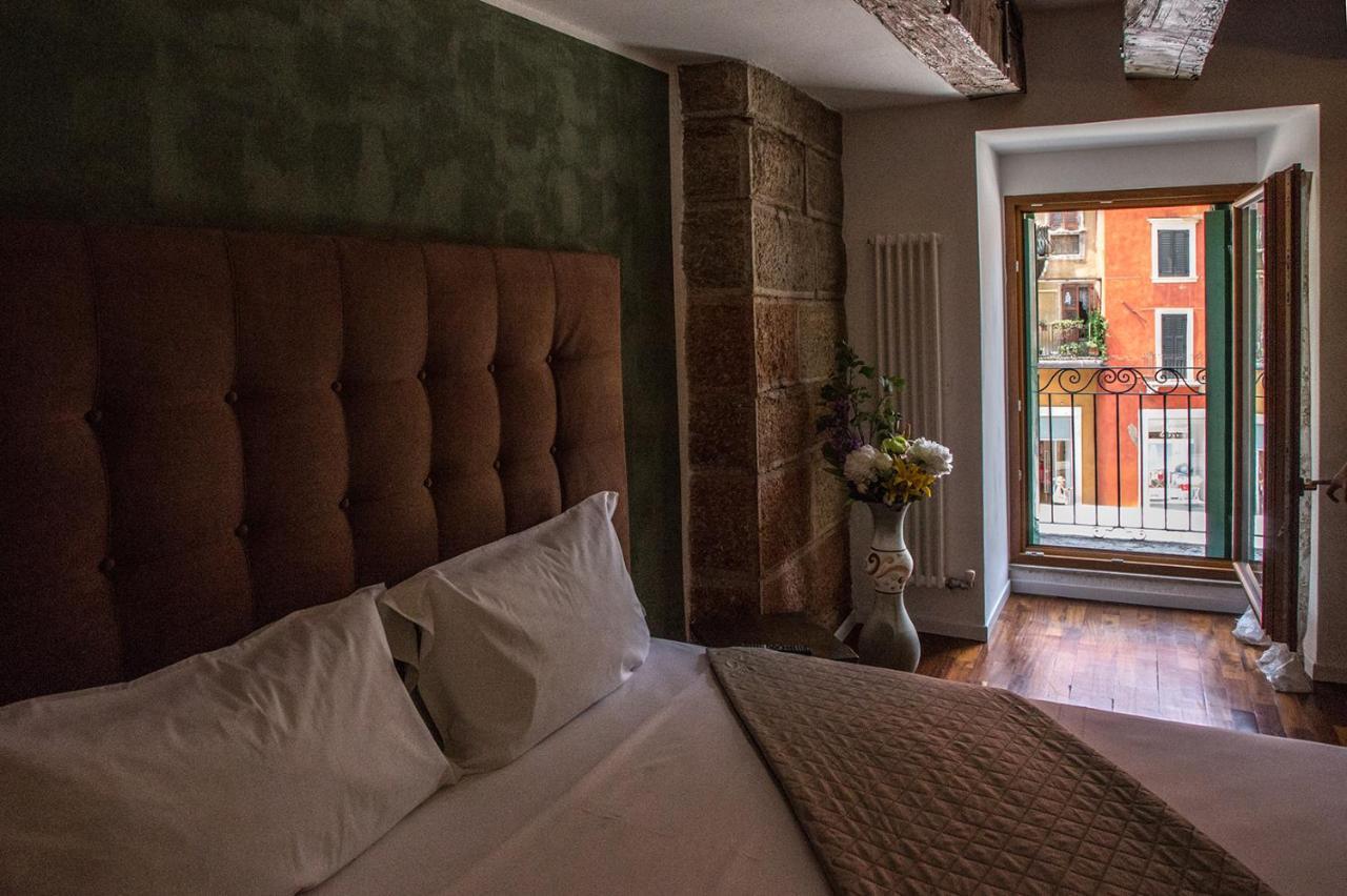 Hotel Aurelia Luxury - Piazza Delle Erbe Werona Zewnętrze zdjęcie
