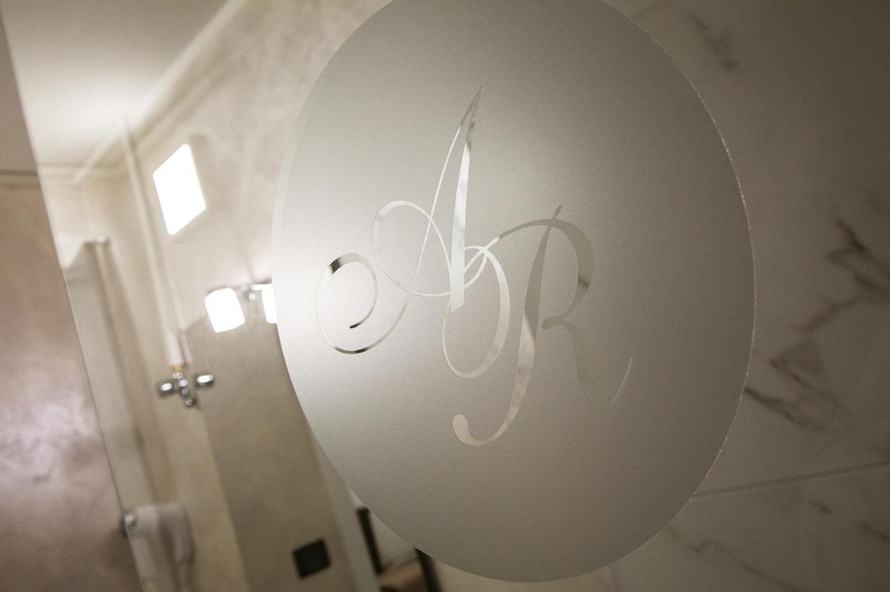 Hotel Aurelia Luxury - Piazza Delle Erbe Werona Zewnętrze zdjęcie