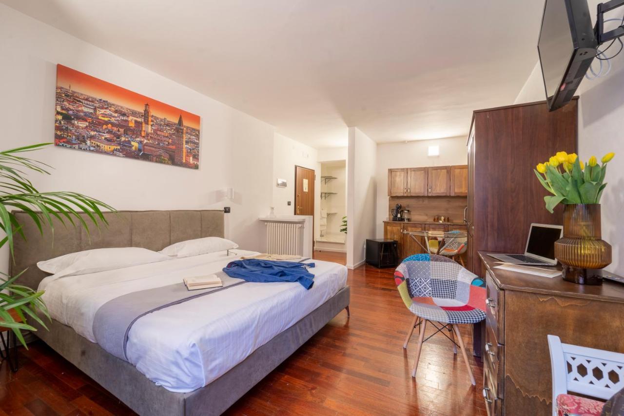 Hotel Aurelia Luxury - Piazza Delle Erbe Werona Zewnętrze zdjęcie