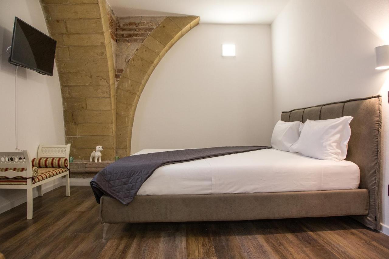 Hotel Aurelia Luxury - Piazza Delle Erbe Werona Zewnętrze zdjęcie
